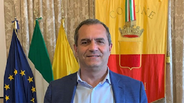 Kryetari i Bashkisë së Napolit, Luigi De Magistris