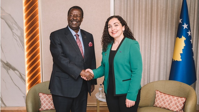 This image has an empty alt attribute; its file name is Musalia-Mudavadi-e-Vjosa-Osmani-ne-Antalia.jpg